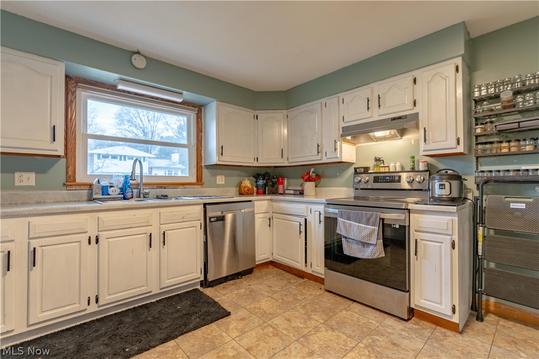 2251 Robinhood Drive Wooster OH 44691