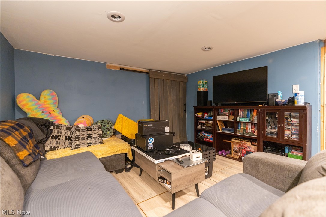 2251 Robinhood Drive Wooster OH 44691