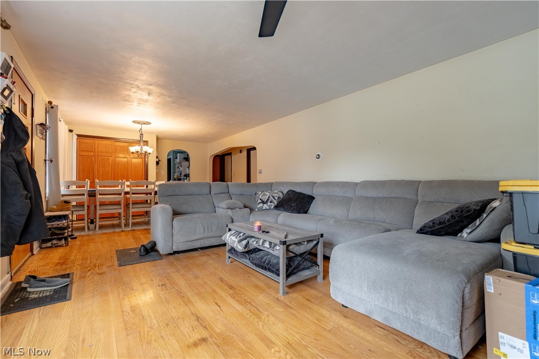 2251 Robinhood Drive Wooster OH 44691