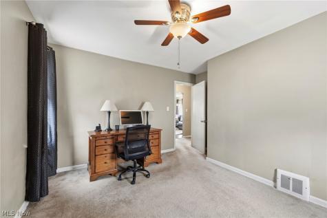 8327 Renwood Drive Parma OH 44129