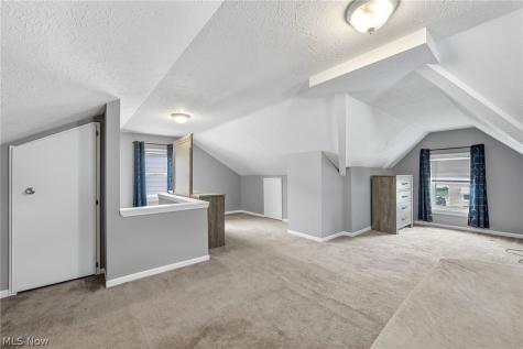 8327 Renwood Drive Parma OH 44129