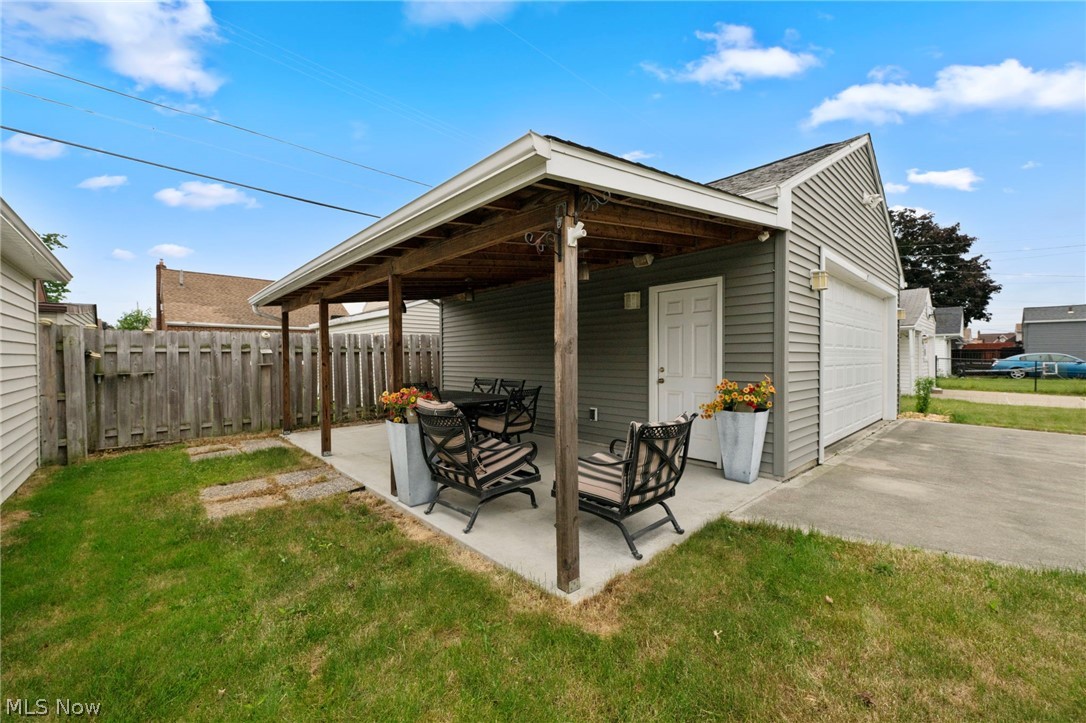 8327 Renwood Drive Parma OH 44129