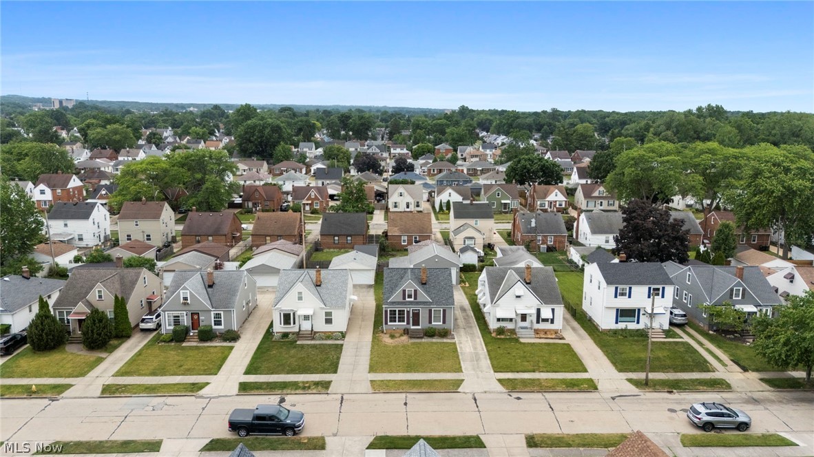 8327 Renwood Drive Parma OH 44129