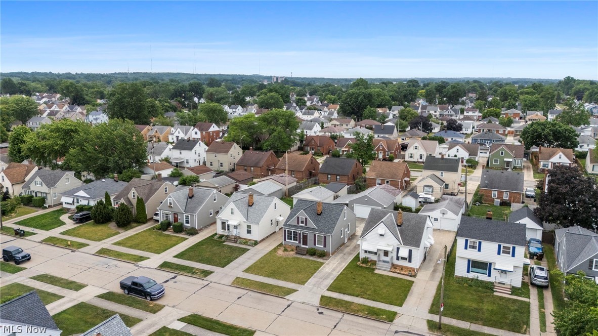 8327 Renwood Drive Parma OH 44129