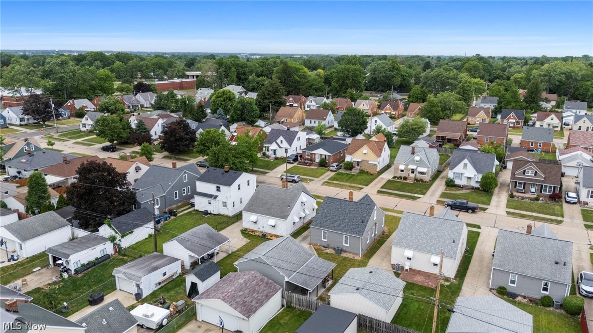 8327 Renwood Drive Parma OH 44129