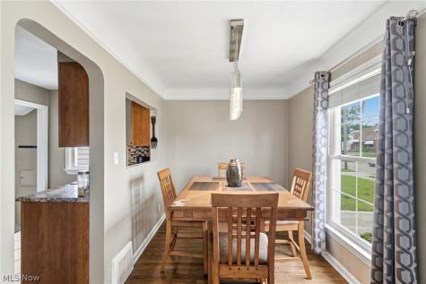 8327 Renwood Drive Parma OH 44129