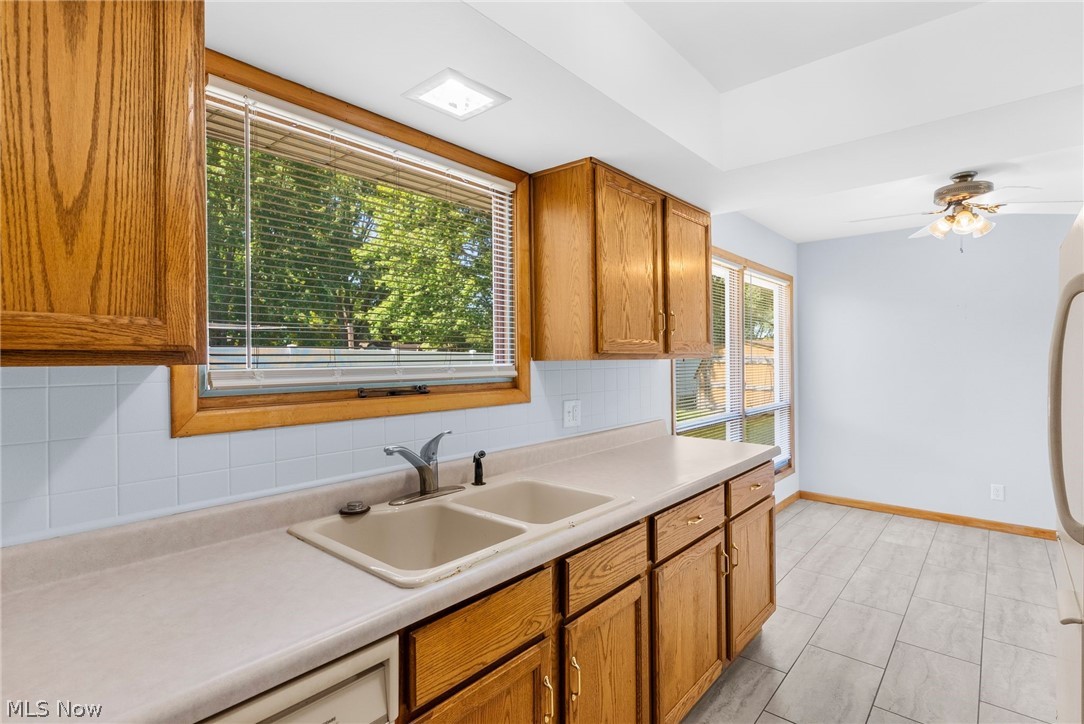 253 Earl Drive NW Warren OH 44483