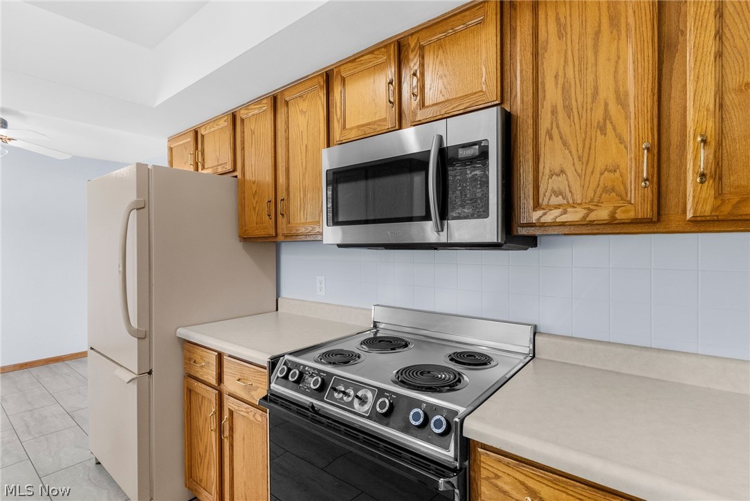 253 Earl Drive NW Warren OH 44483
