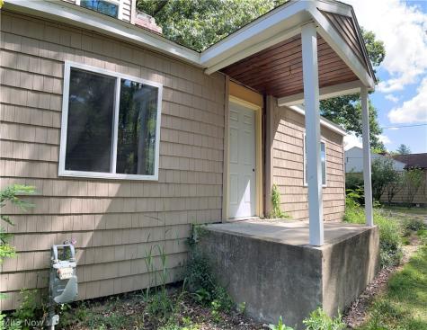 9012 W Pleasant Valley Road Parma OH 44130