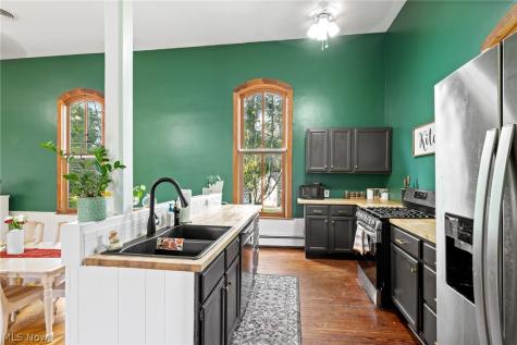 252 E Comet Road Clinton OH 44216