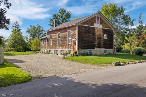 252 E Comet Road Clinton OH 44216