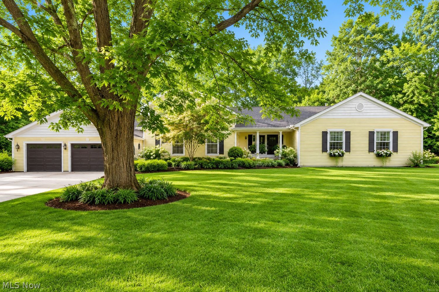 17158 Eastview Drive Chagrin Falls OH 44023