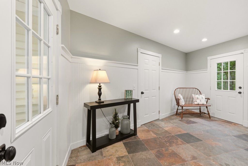 17158 Eastview Drive Chagrin Falls OH 44023