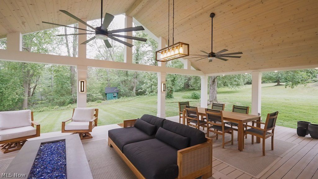 17158 Eastview Drive Chagrin Falls OH 44023