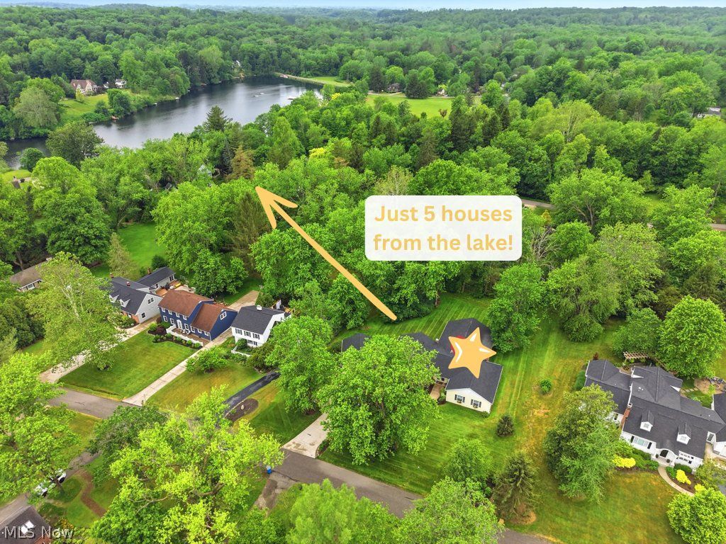 17158 Eastview Drive Chagrin Falls OH 44023