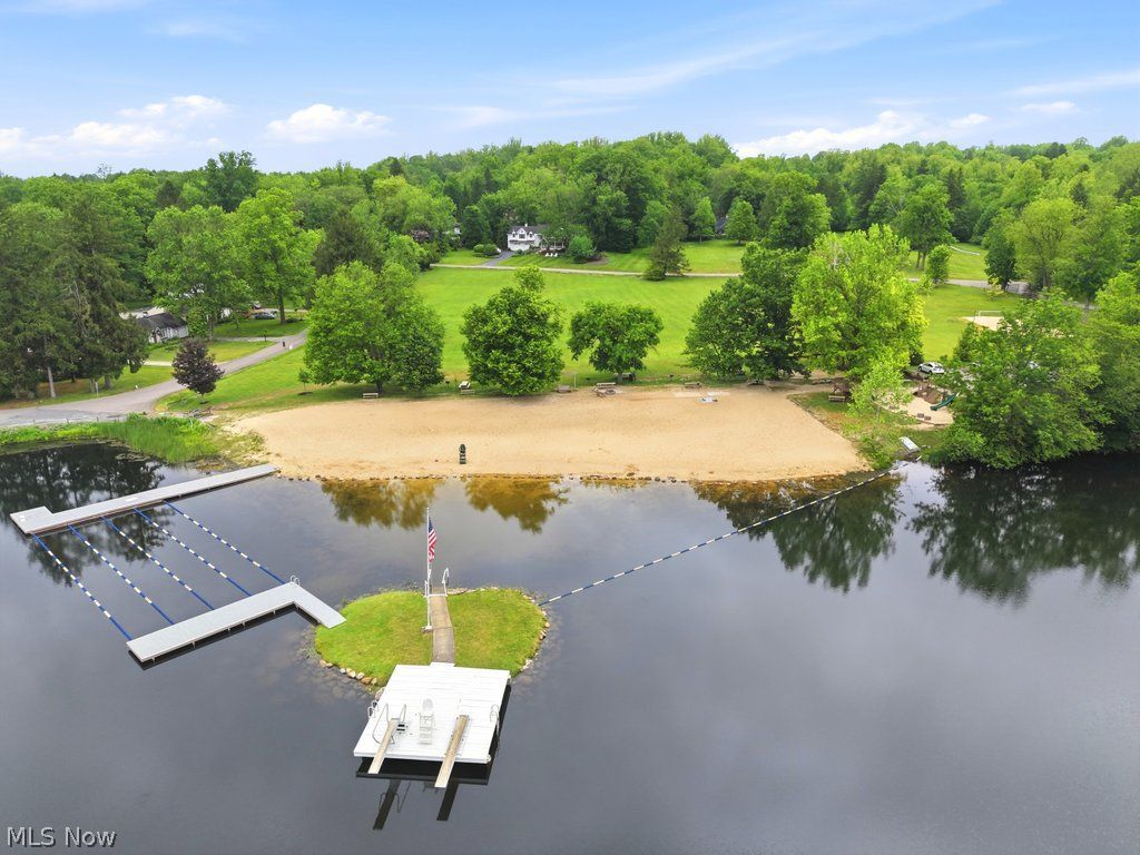 17158 Eastview Drive Chagrin Falls OH 44023