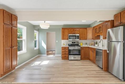 1243 Woodward Avenue Akron OH 44310