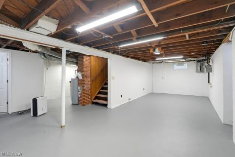 1243 Woodward Avenue Akron OH 44310