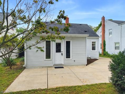 1243 Woodward Avenue Akron OH 44310
