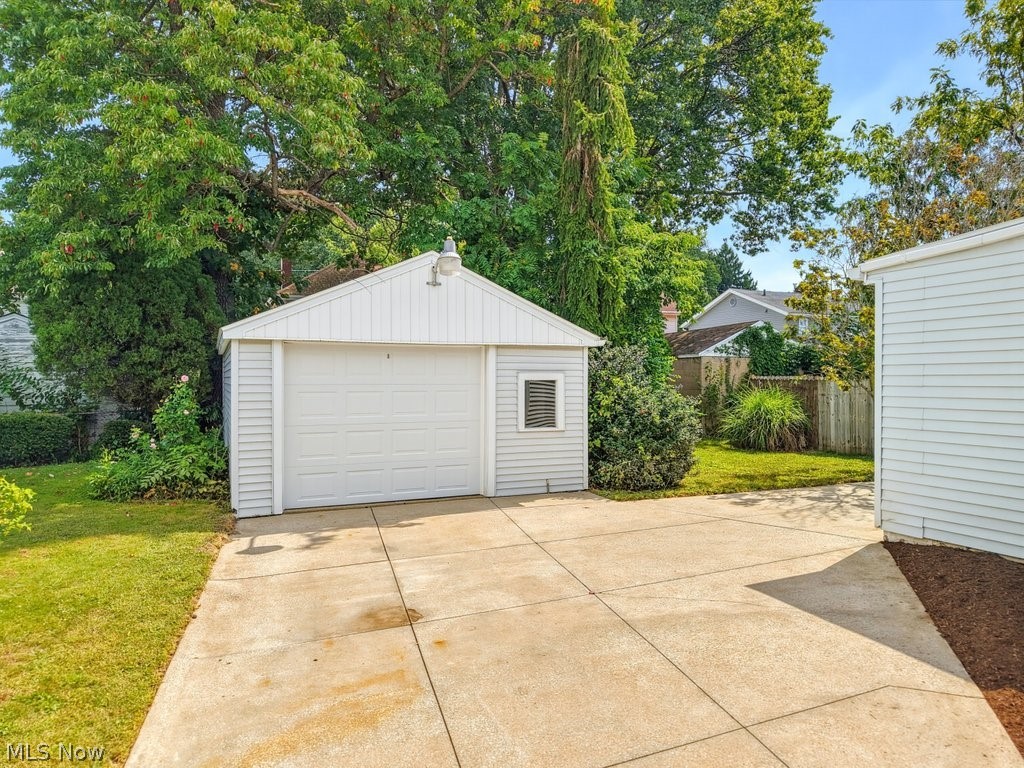 1243 Woodward Avenue Akron OH 44310