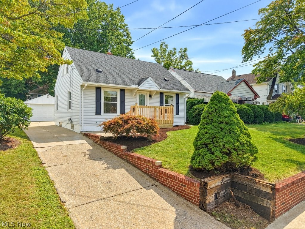 1243 Woodward Avenue Akron OH 44310