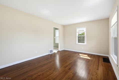 1243 Woodward Avenue Akron OH 44310