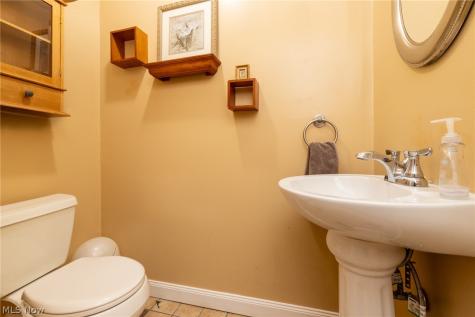 24911 S Woodland Road Beachwood OH 44122