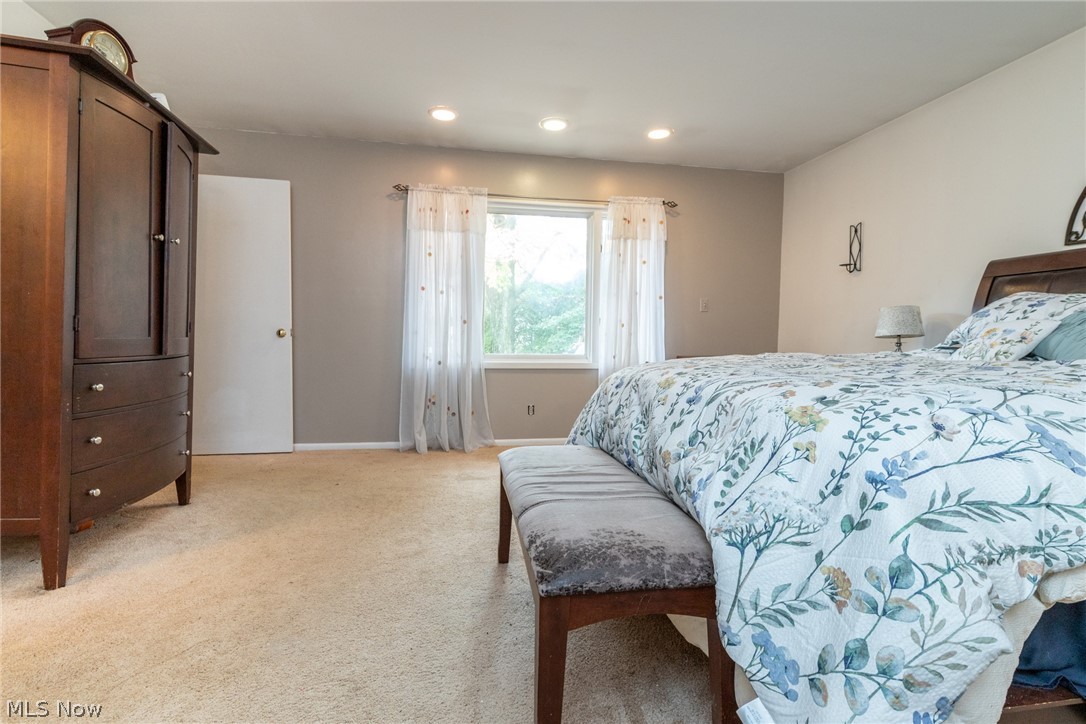 24911 S Woodland Road Beachwood OH 44122
