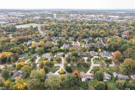24911 S Woodland Road Beachwood OH 44122
