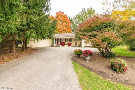 24911 S Woodland Road Beachwood OH 44122