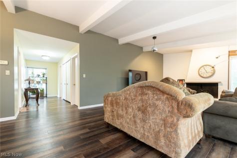 24911 S Woodland Road Beachwood OH 44122