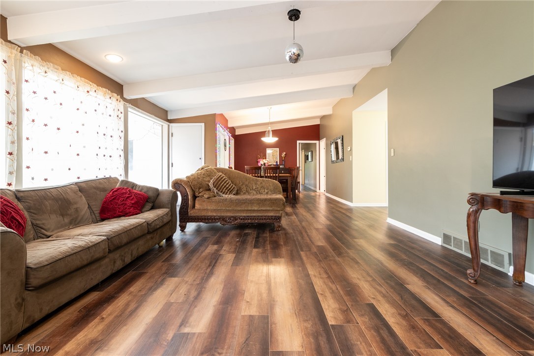 24911 S Woodland Road Beachwood OH 44122