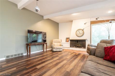24911 S Woodland Road Beachwood OH 44122
