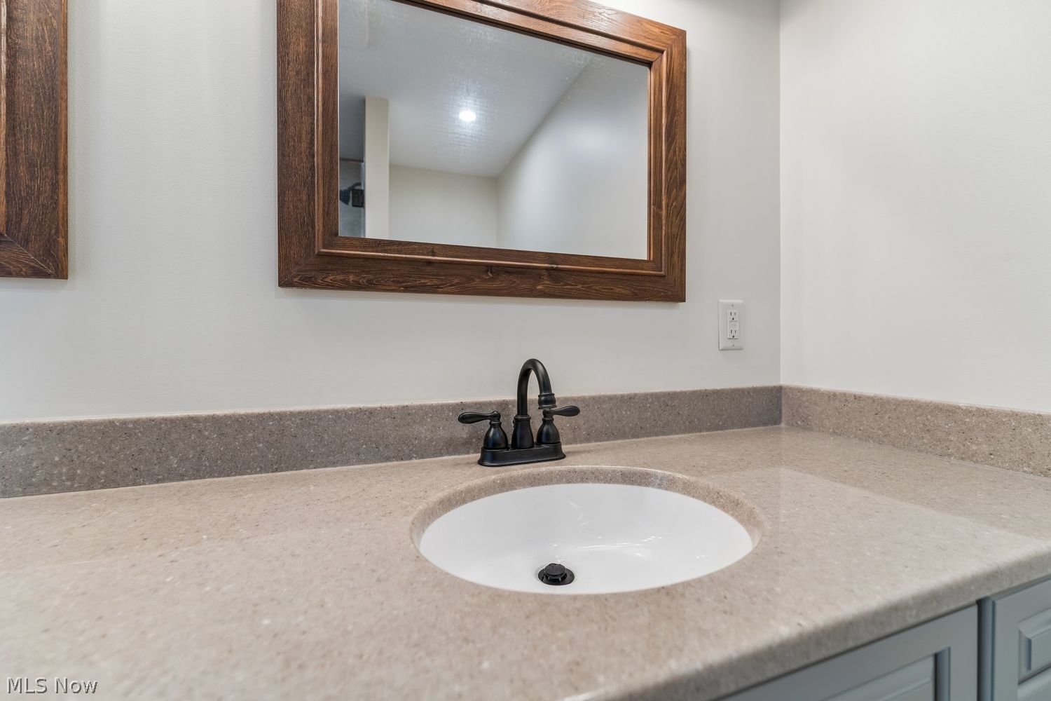 8467 Main Street Kinsman OH 44428