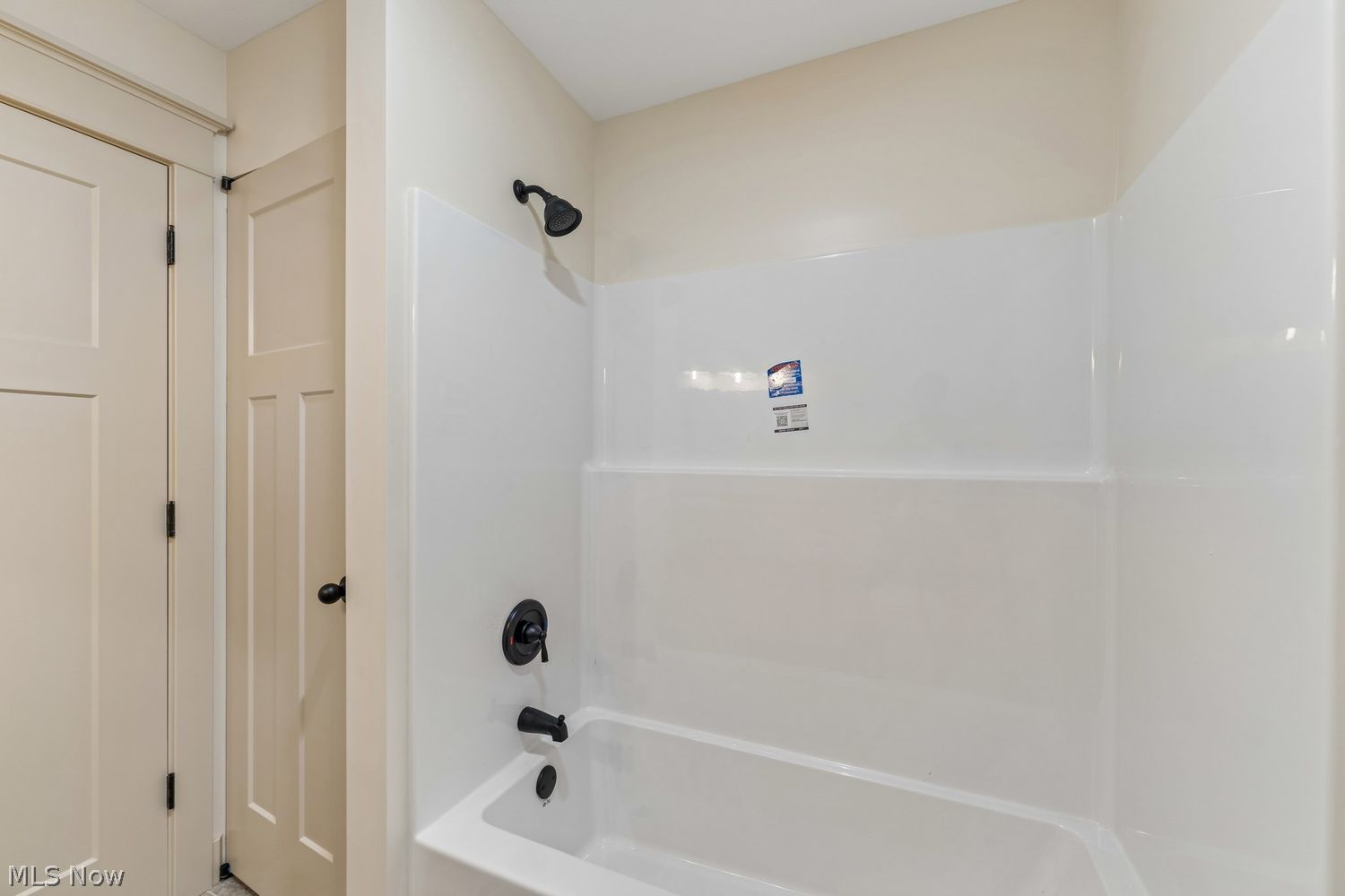 8467 Main Street Kinsman OH 44428