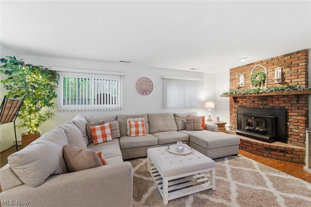 12052 Wood Oval North Royalton OH 44133