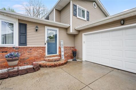 12052 Wood Oval North Royalton OH 44133