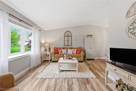 12052 Wood Oval North Royalton OH 44133