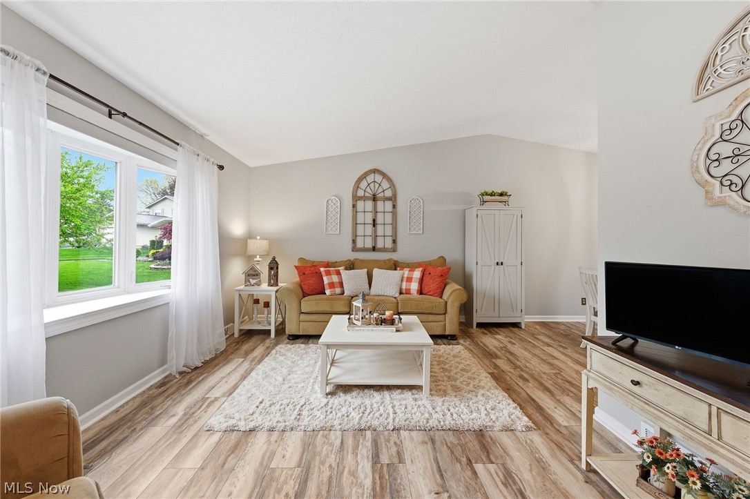 12052 Wood Oval North Royalton OH 44133