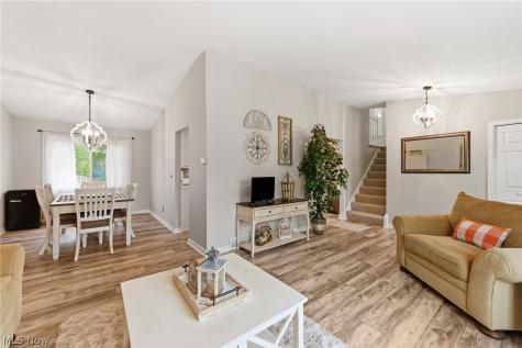 12052 Wood Oval North Royalton OH 44133