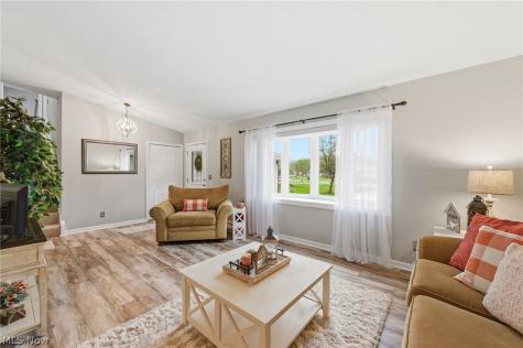 12052 Wood Oval North Royalton OH 44133