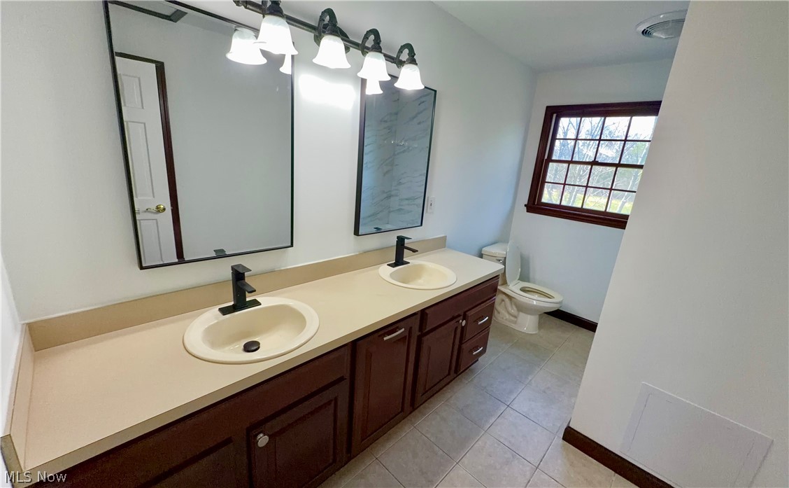 11379 Woodiebrook Road Chardon OH 44024