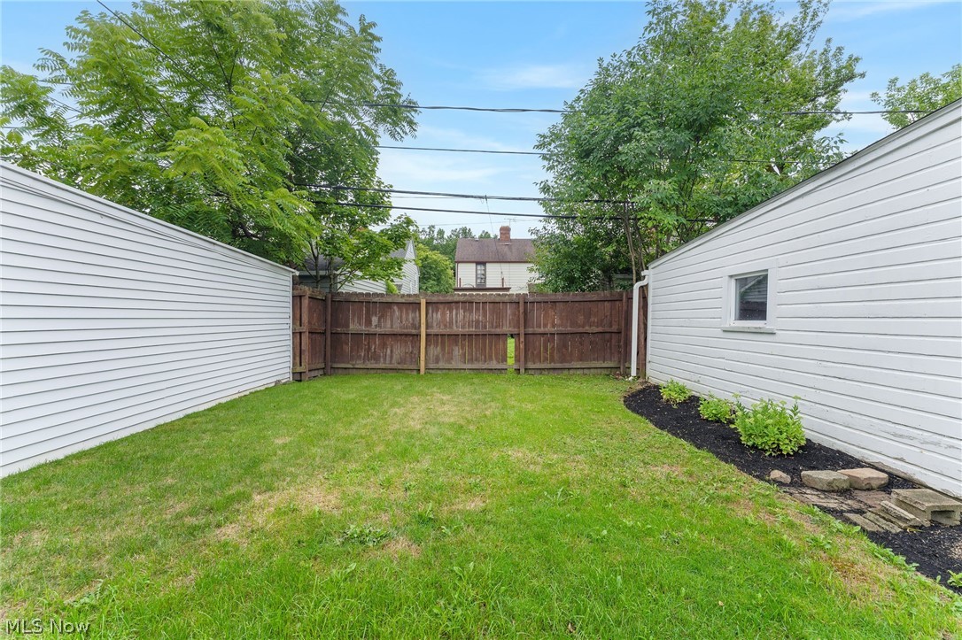 4338 Silsby Road University Heights OH 44118