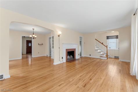 4338 Silsby Road University Heights OH 44118
