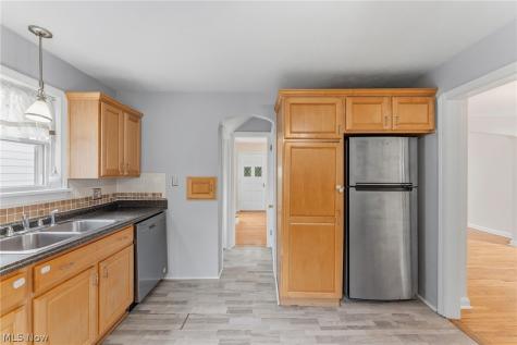 4338 Silsby Road University Heights OH 44118