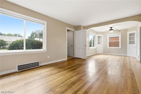 4245 Ellison Road South Euclid OH 44121