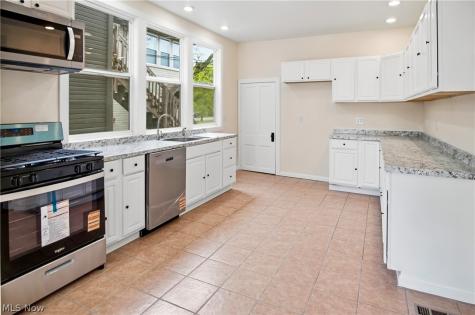 213 E Montgomery Street Marietta OH 45750