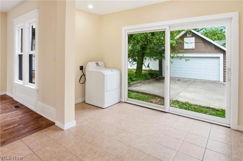 213 E Montgomery Street Marietta OH 45750