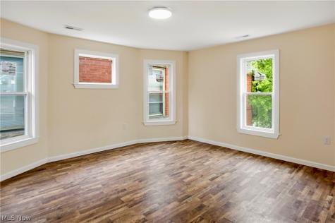 213 E Montgomery Street Marietta OH 45750