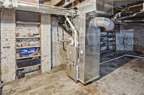 213 E Montgomery Street Marietta OH 45750